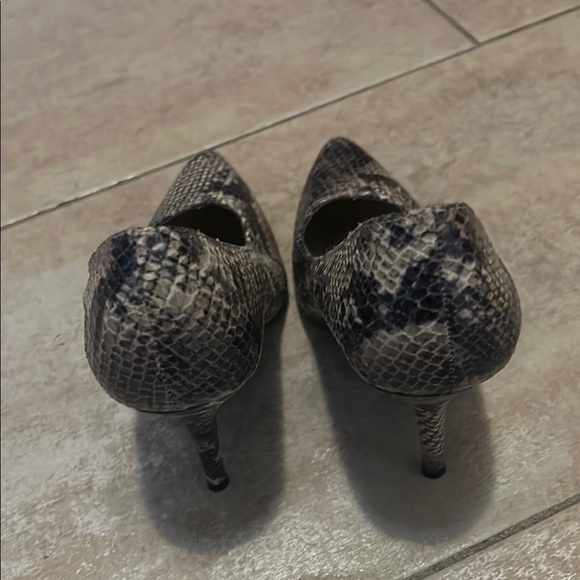 Mossimo Snake Print Black Heels - Picture 7 of 11